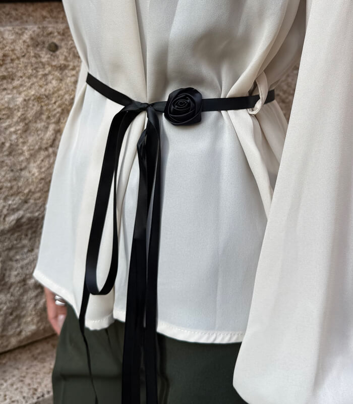 【GAUDI】ベルトポイントボトルネックブラウス★IT521FD45031