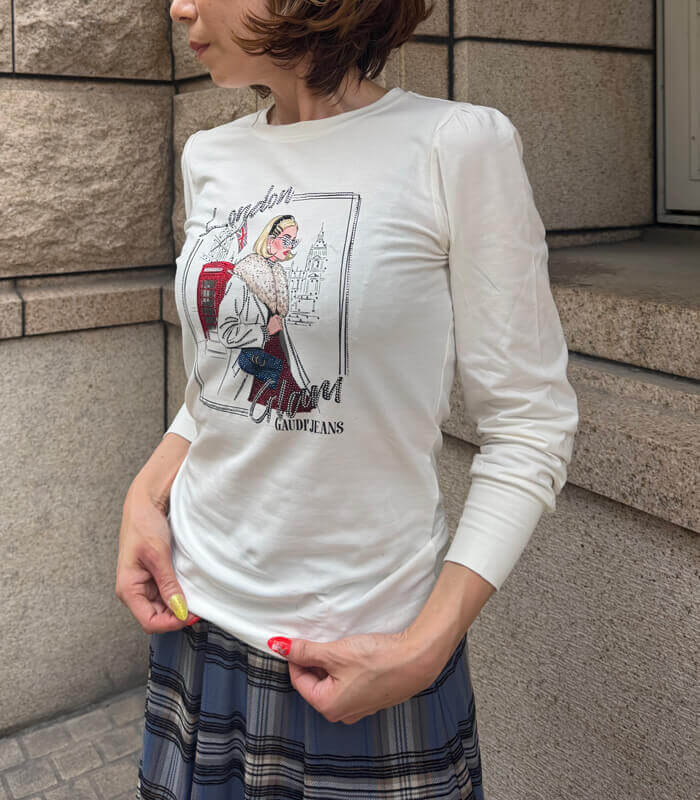 【GAUDI】ラインストーンロンドンガールグラフィックTシャツ★☆IT621BD64013