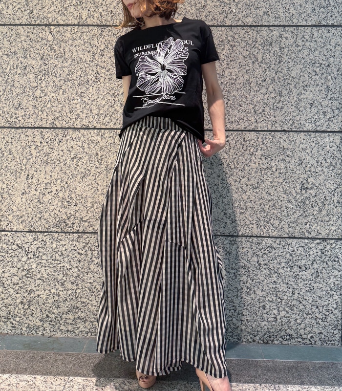 【GAUDI】ビーズフラワーロゴプリントTシャツ★☆IT611BD64048