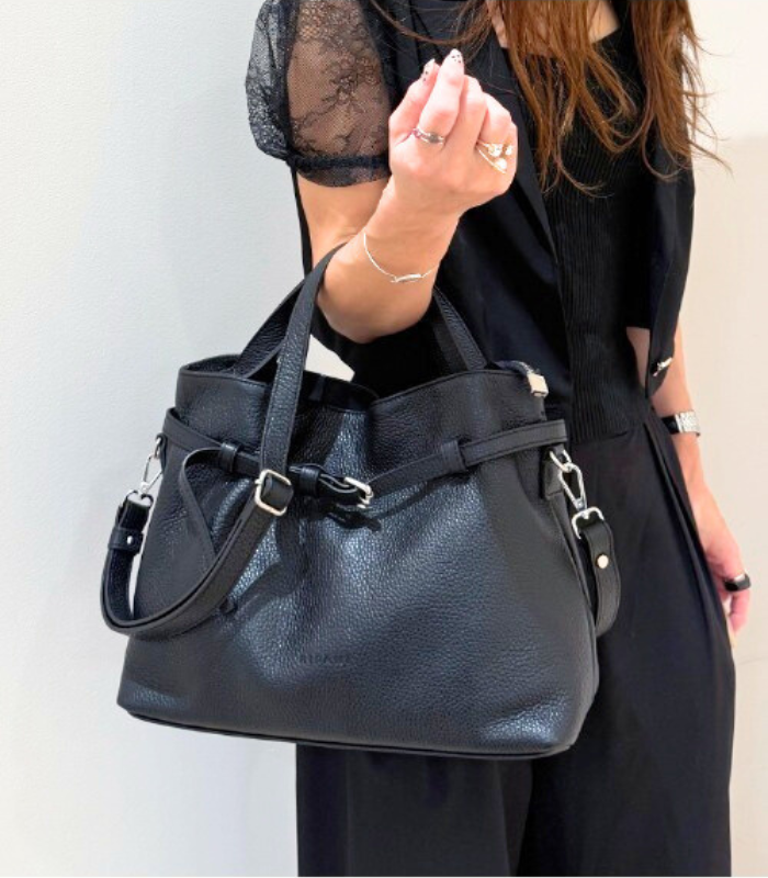 【RIPANI】LUISA横長2wayベルトデザインレザーハンドバッグ★☆I771OJ-LUISA