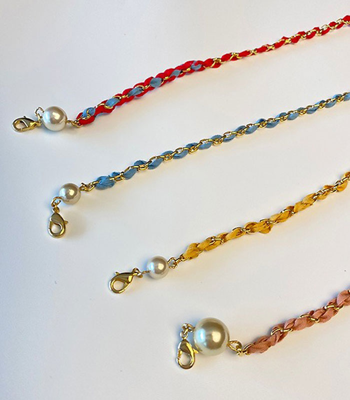 ♪300❤️ クローバー　パール　ガラスストーン　マスクチェーン　ハンドメイド ♪300❤️ クローバー パール ガラスストーン マスクチェーン