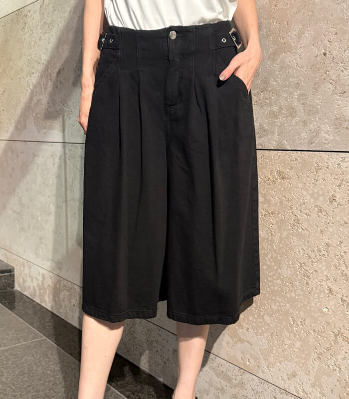 【RINASCIMENTO】サイドベルトタックデニムキュロット★ITRIN129944