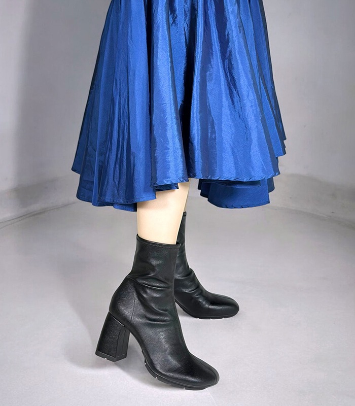 【SALE】【ASH】ストレッチレザーヒールショートブーツ▼☆152412