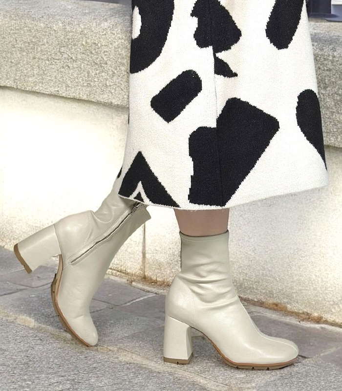 【SALE】【ASH】ストレッチレザーヒールショートブーツ▼☆152412