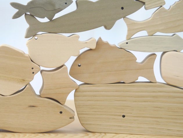 海のいきものつみき 地球のつながりを感じる 国産無垢の木のおもちゃ すべての商品 木のお店 デザインモリス