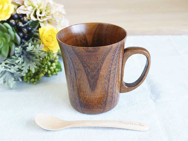 たっぷりサイズのおしゃれな木製マグカップ | すべての商品 | 木のお店