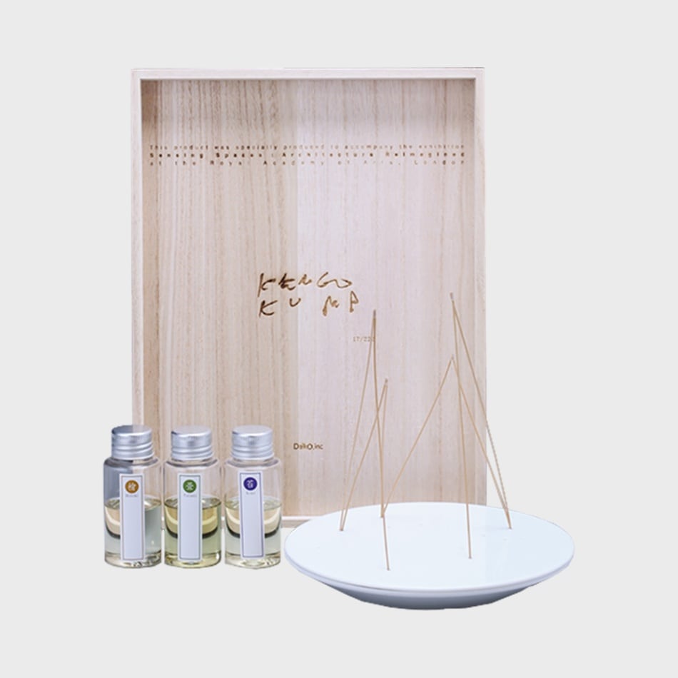 �����ޥǥ��ե塼���� ���󥻥󥹥ۥ���� KAORI ������ by ������ Kengo Kuma ����Ω�� ��SALE2025SS�ۡڤ椦�ѥ��å��Բġ�