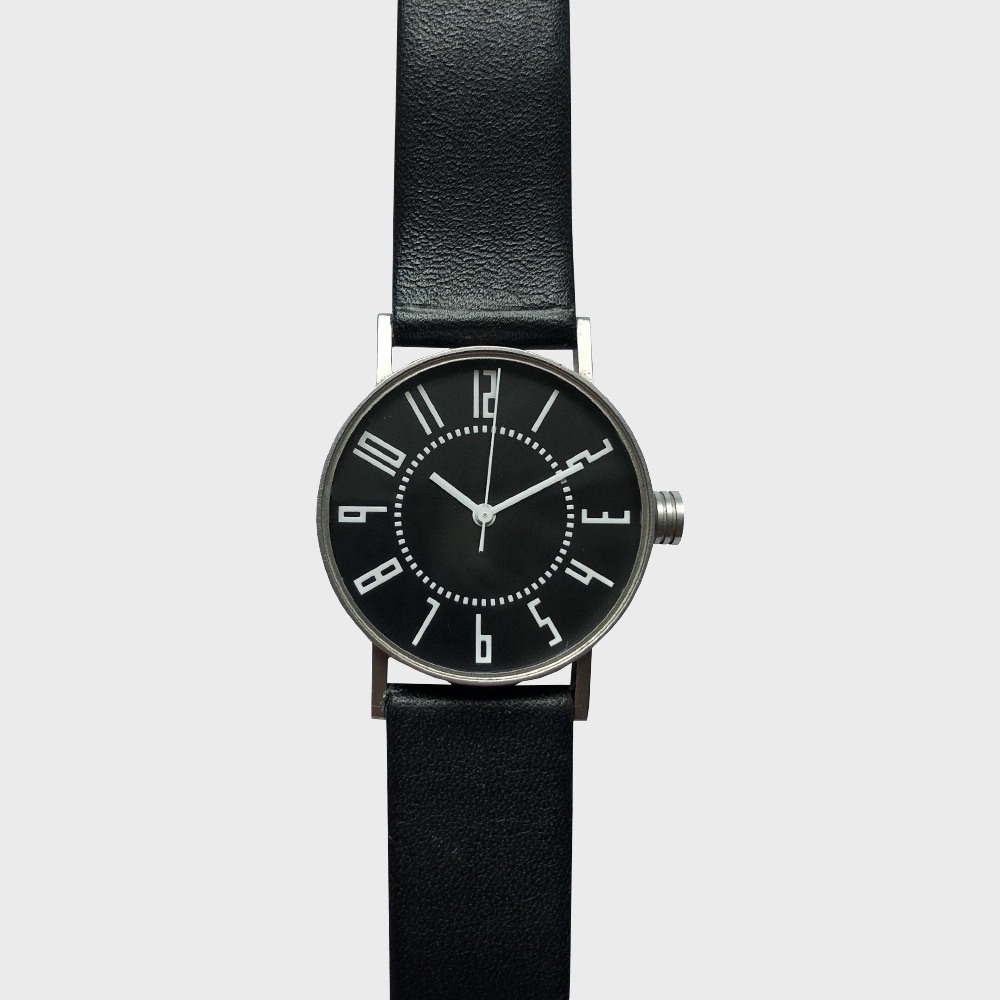 SPQR スポール 五十嵐威暢 eki watch 30mm ブラック×ブラックベルト SPQR スポール 五十嵐威暢 eki watch 30mm ブラック×ブラックベルト