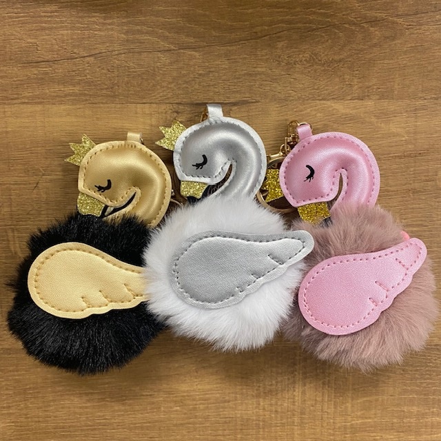 スワンキーホルダー 【もこもこファーデザイン♪】白鳥の湖 バレエ