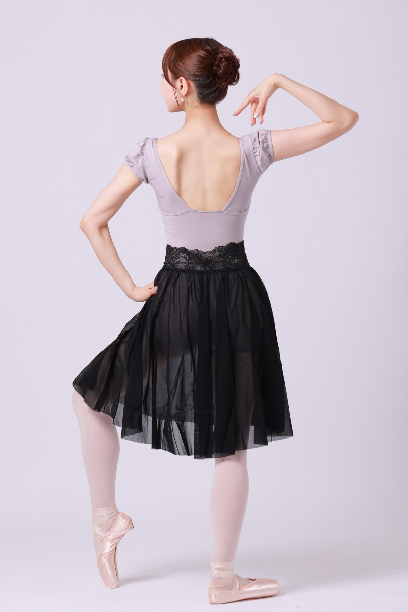 �Υ�������졼������󥿥å��������ȡ�ư���˹�碌�Ƥդ����ɤ�륷�륨�åȡ�
