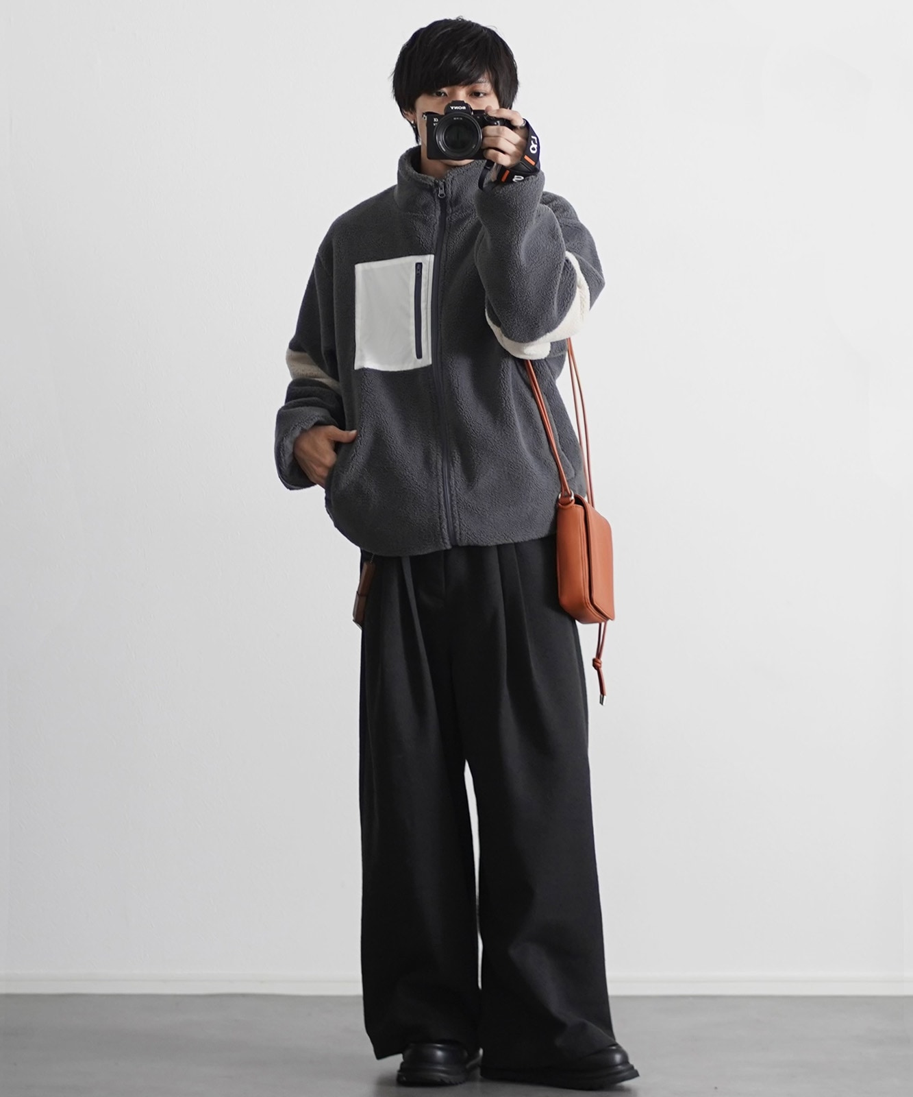 【 DEVICE × こーせコラボ 】Rename ミニスクエアショルダーバッグ メンズ レディース ユニセックス｜合皮 フェイクレザー 斜めがけ 小さめ 軽量 おしゃれ トレンドバッグ ミニショルダー