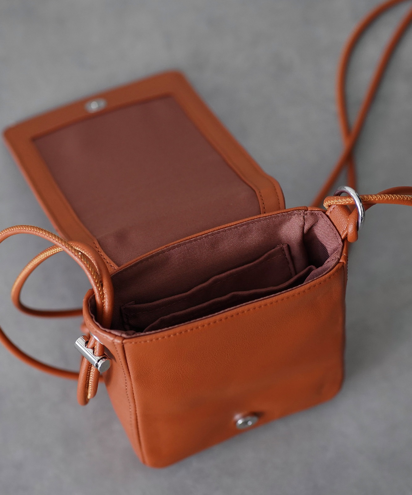 【 DEVICE × こーせコラボ 】Rename ミニスクエアショルダーバッグ メンズ レディース ユニセックス｜合皮 フェイクレザー 斜めがけ 小さめ 軽量 おしゃれ トレンドバッグ ミニショルダー