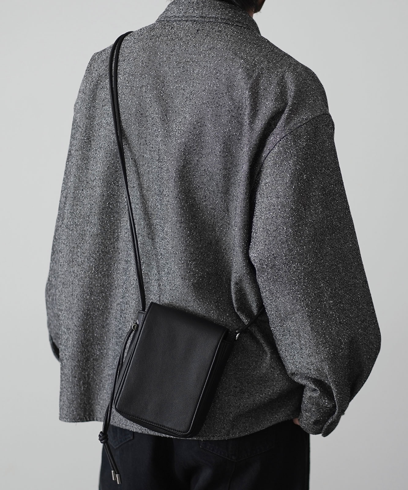 【 DEVICE × こーせコラボ 】Rename ミニスクエアショルダーバッグ メンズ レディース ユニセックス｜合皮 フェイクレザー 斜めがけ 小さめ 軽量 おしゃれ トレンドバッグ ミニショルダー