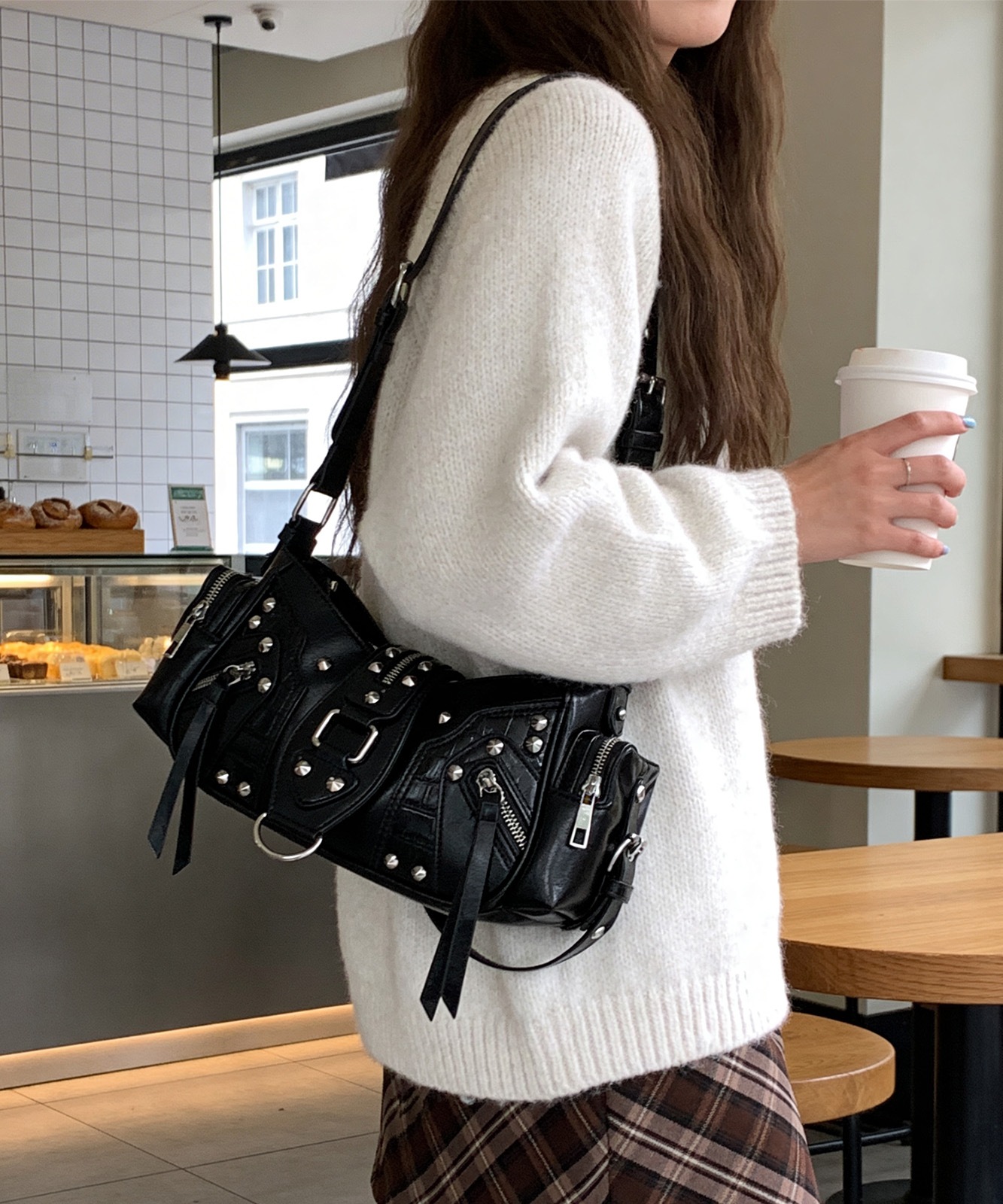 【 DEVICE select 】 スタッズ ベルト Y2K ショルダーバッグ メンズ レディース 韓国 ファッション TA1394B