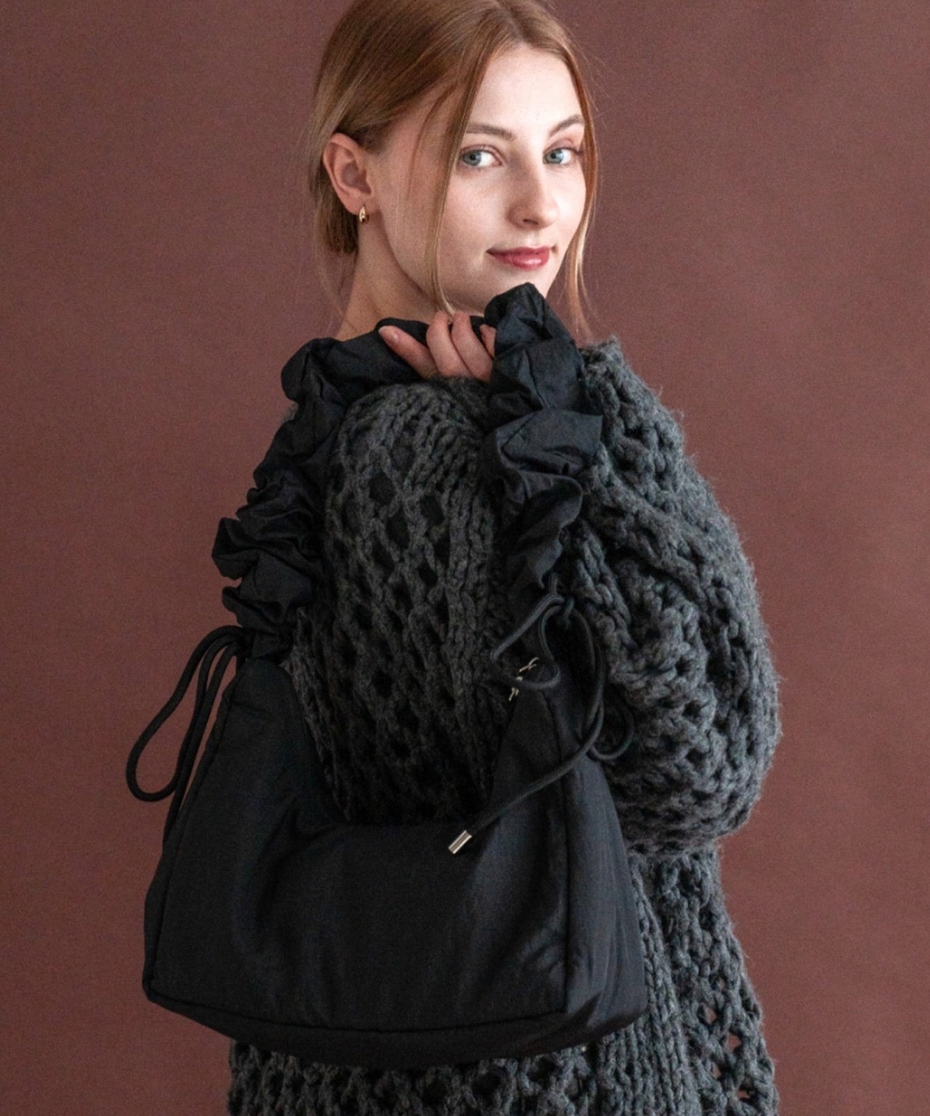 Rename  ドロスト ギャザーショルダーバッグ