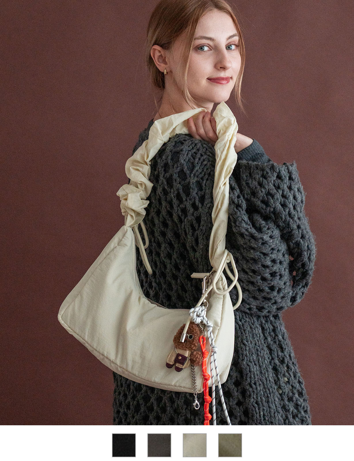 Rename  ドロスト ギャザーショルダーバッグ