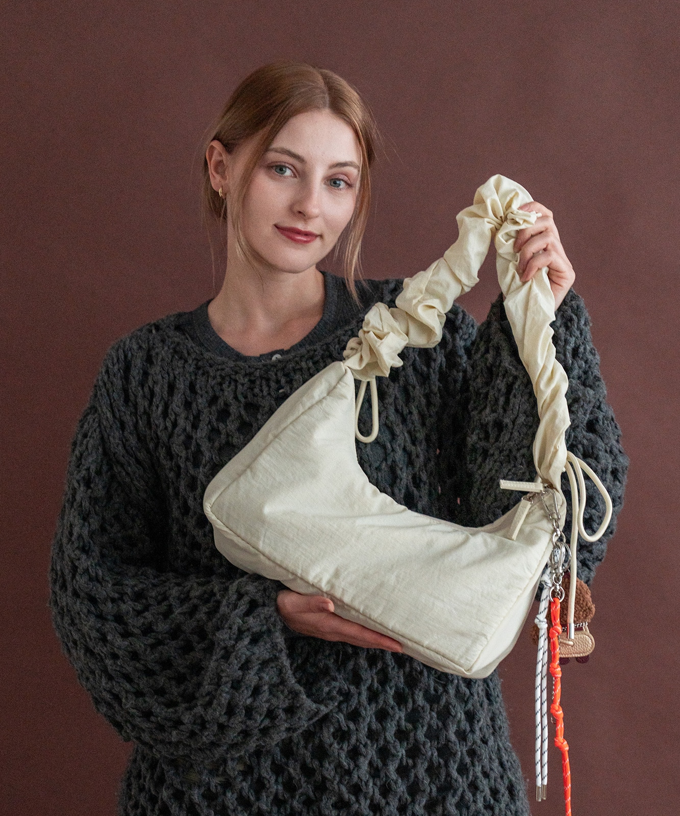 Rename  ドロスト ギャザーショルダーバッグ