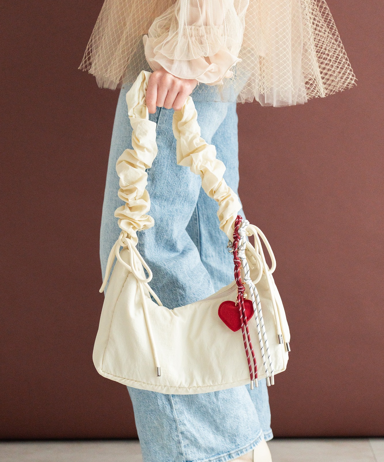 Rename  ドロスト ギャザーショルダーバッグ