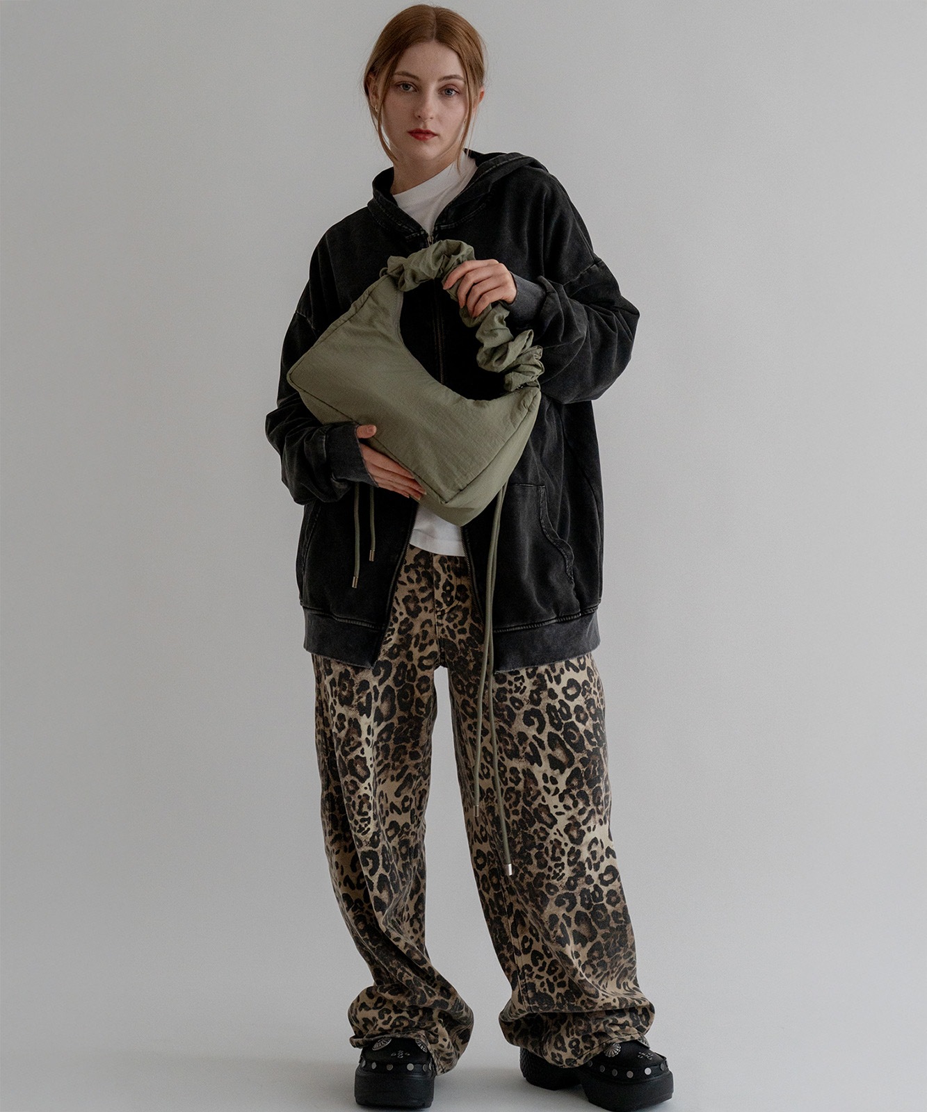 Rename  ドロスト ギャザーショルダーバッグ