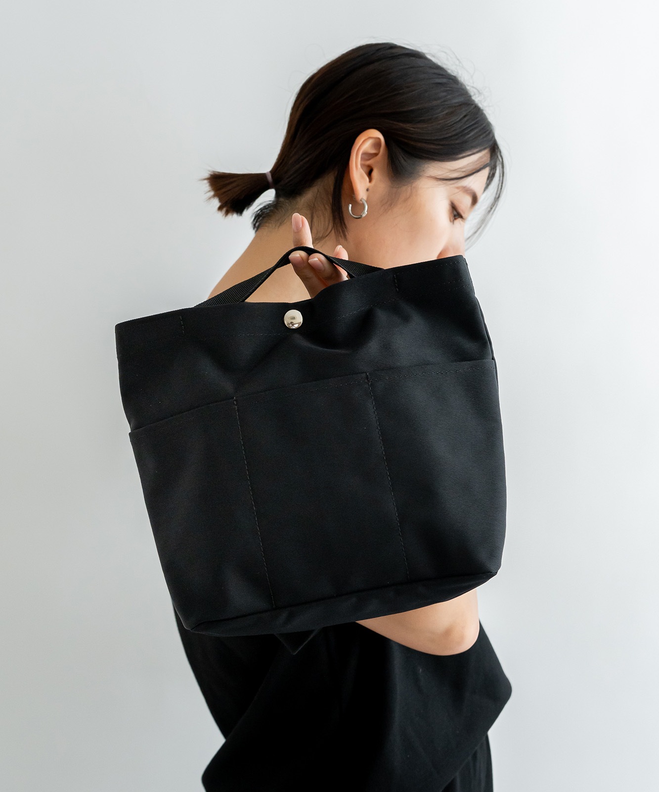 Rename ナイロン ポートレート バックインバッグ