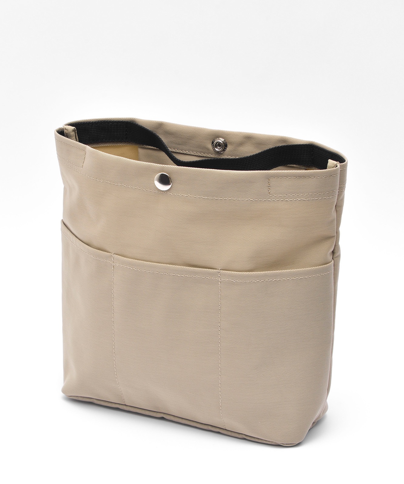 Rename ナイロン ポートレート バックインバッグ