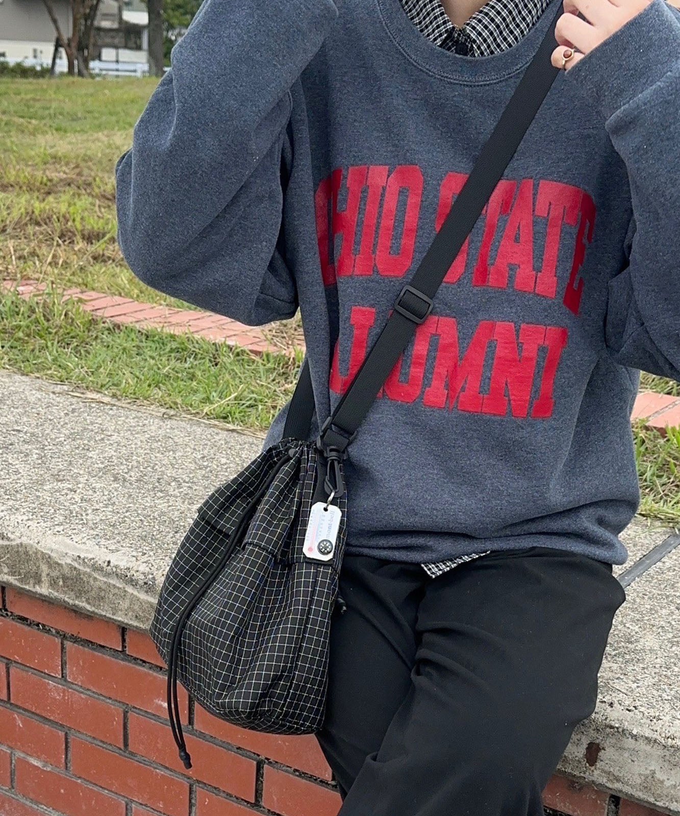 【 DEVICE × mikaコラボ 】 Rename カラビナ付き パラコード巾着 ナイロン ショルダーバッグ 巾着バッグ メンズ レディース