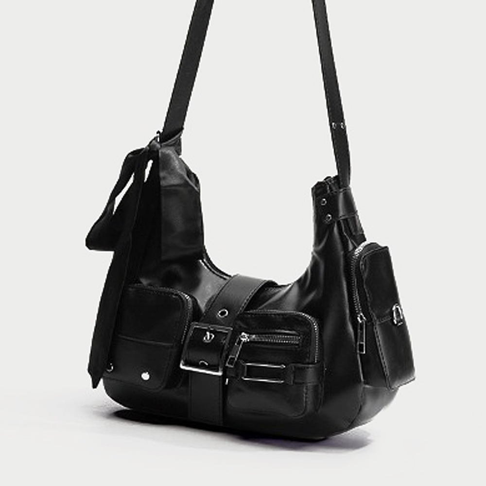 ベルトデザイン ショルダーバッグ