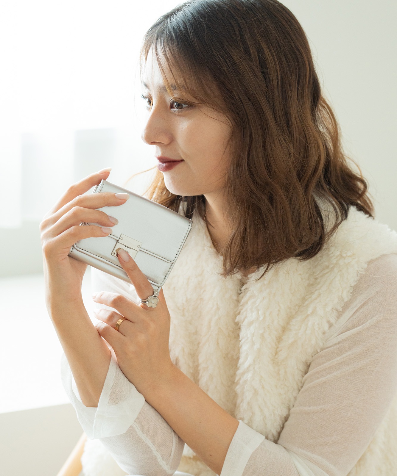 Rename グロッシー 3つ折り財布