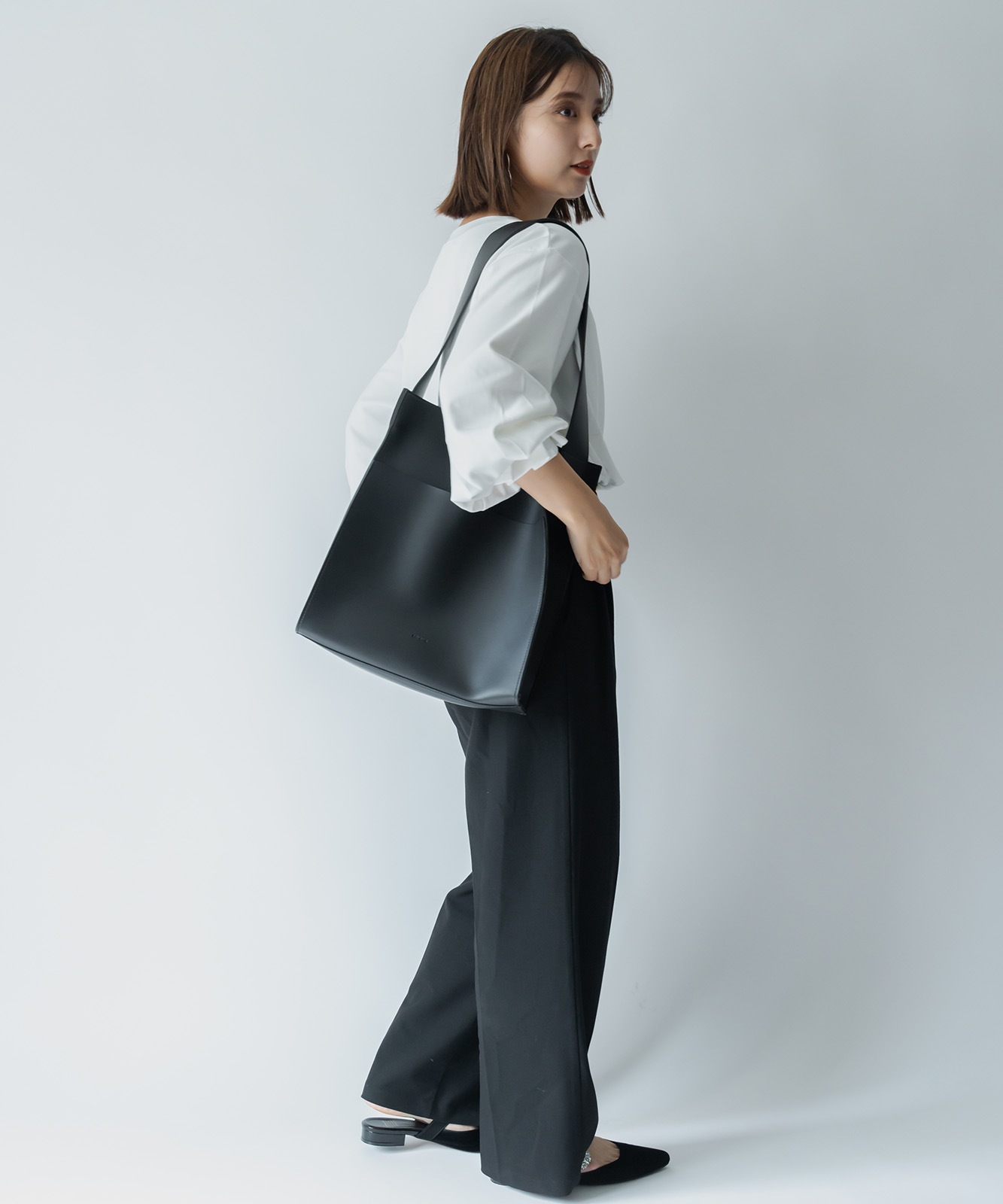 Rename フェイクレザー ショルダーバッグ