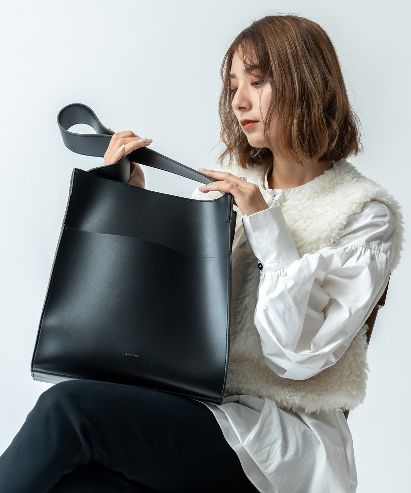 Rename フェイクレザー ショルダーバッグ