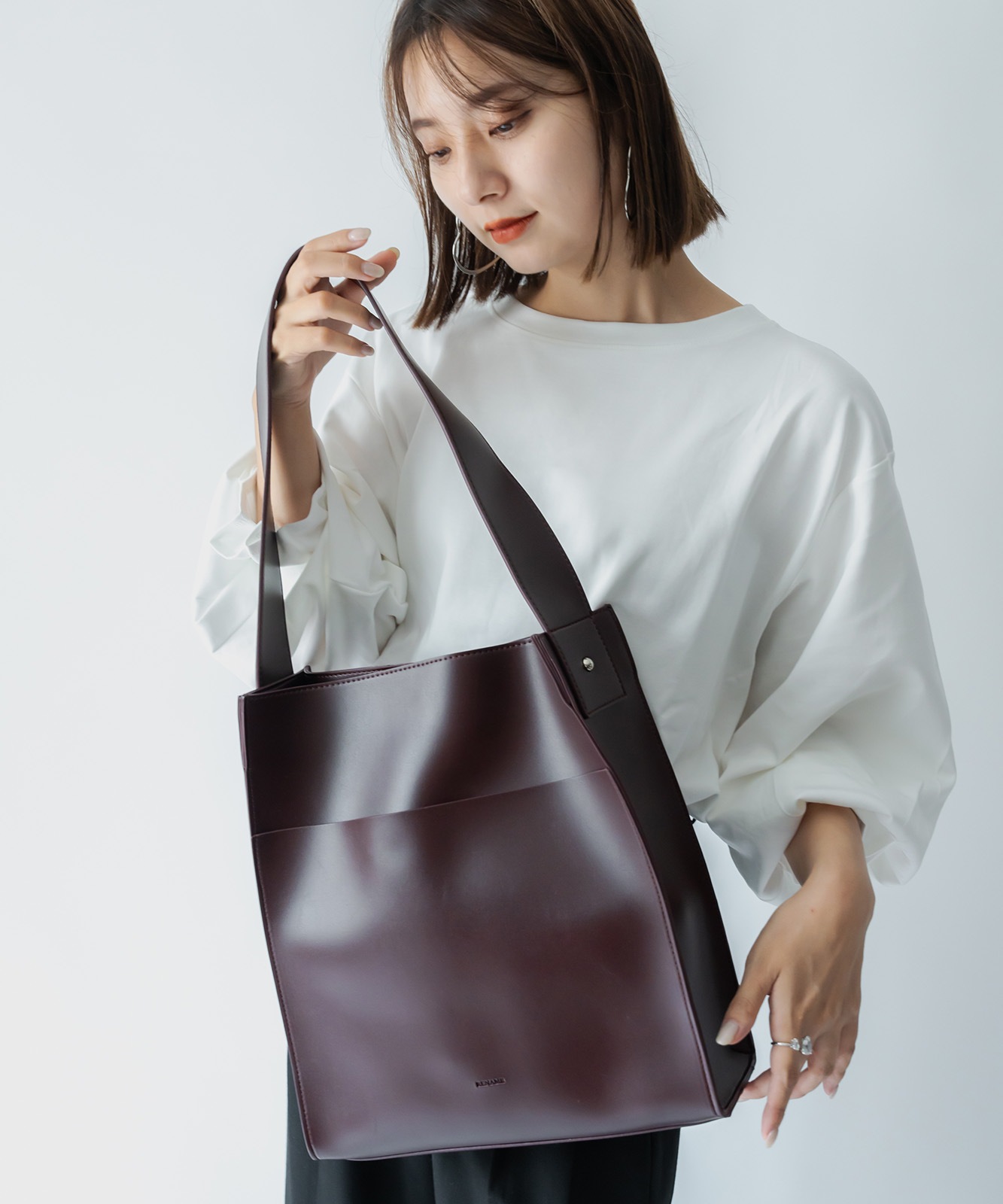 Rename フェイクレザー ショルダーバッグ