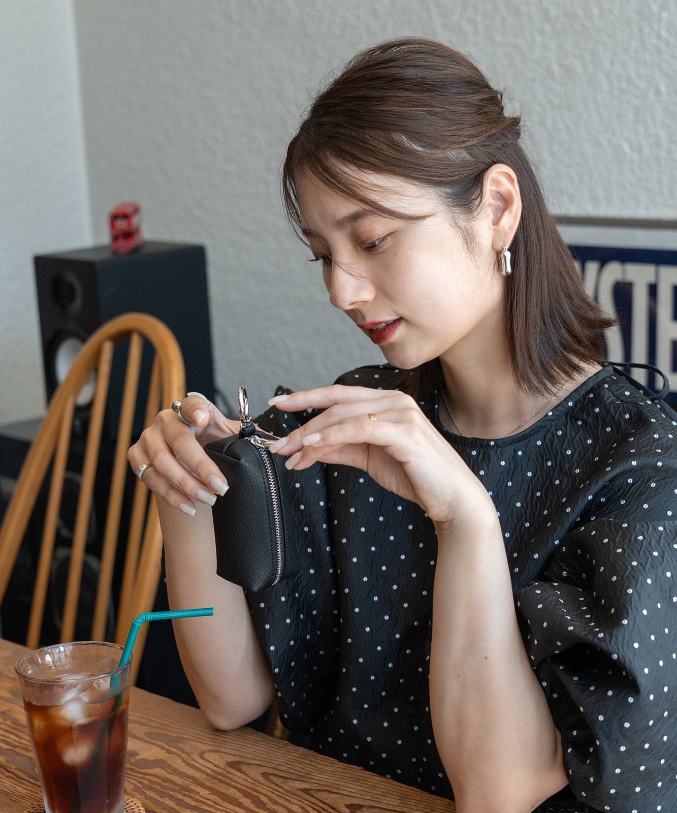 Rename  マルチ ポーチ 