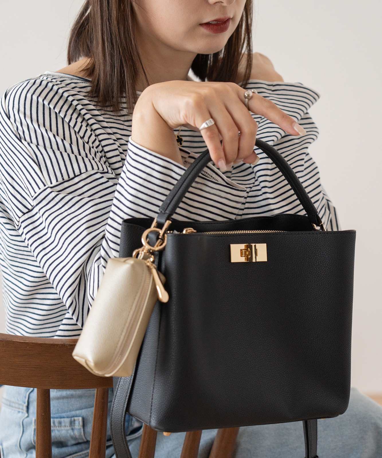 Rename  マルチ ポーチ 