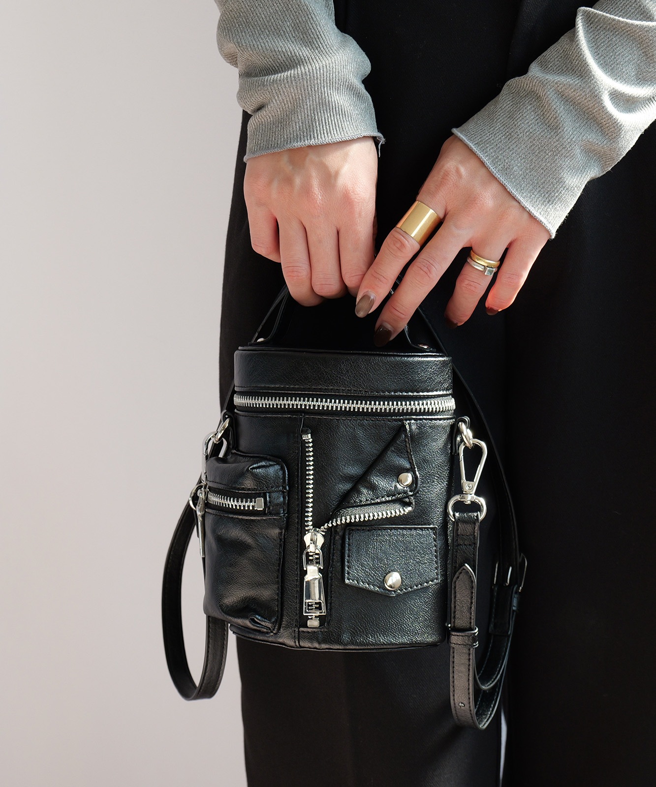 DEVICE 】 ライダースデザイン バニティ ショルダーバッグ DSG25045