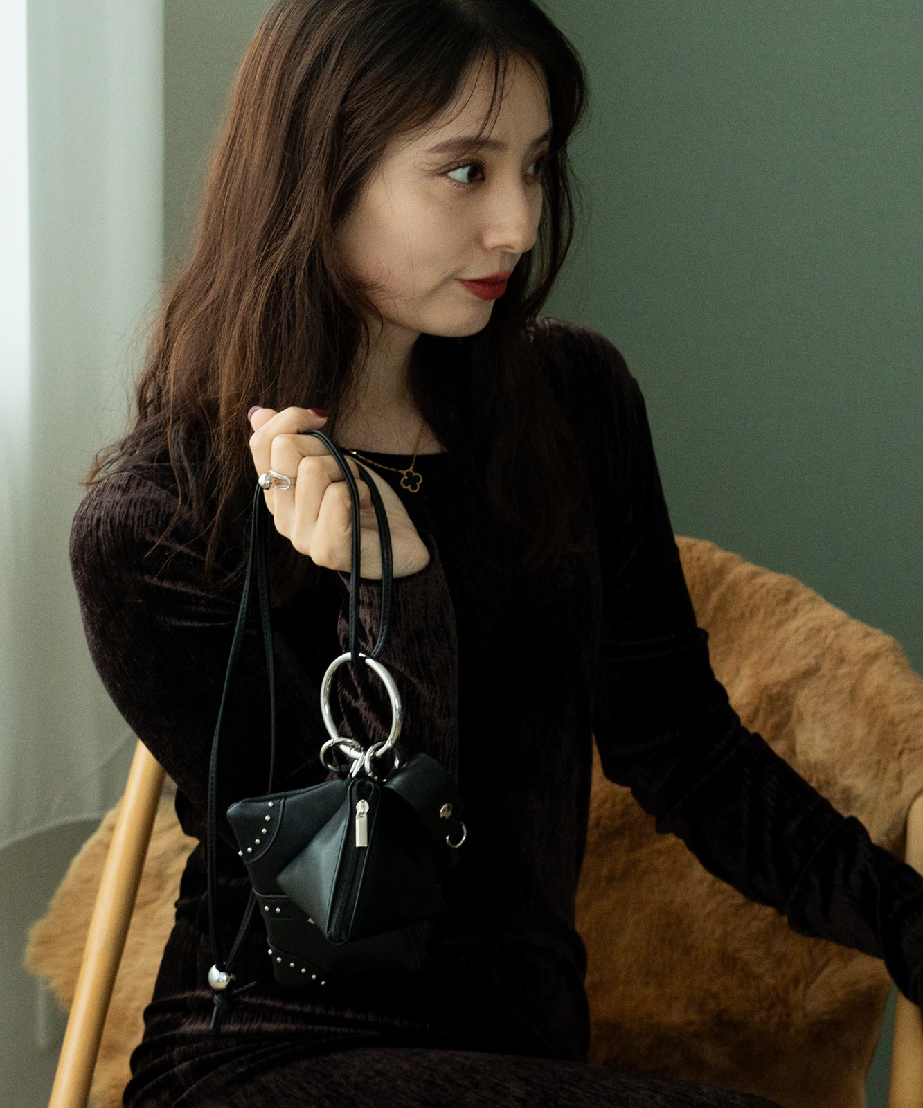 【 DEVICE GAL 】 3パーツ スタッズ カスタム ポーチ ストラップ リップケース付き クロスボディストラップ DSG25140