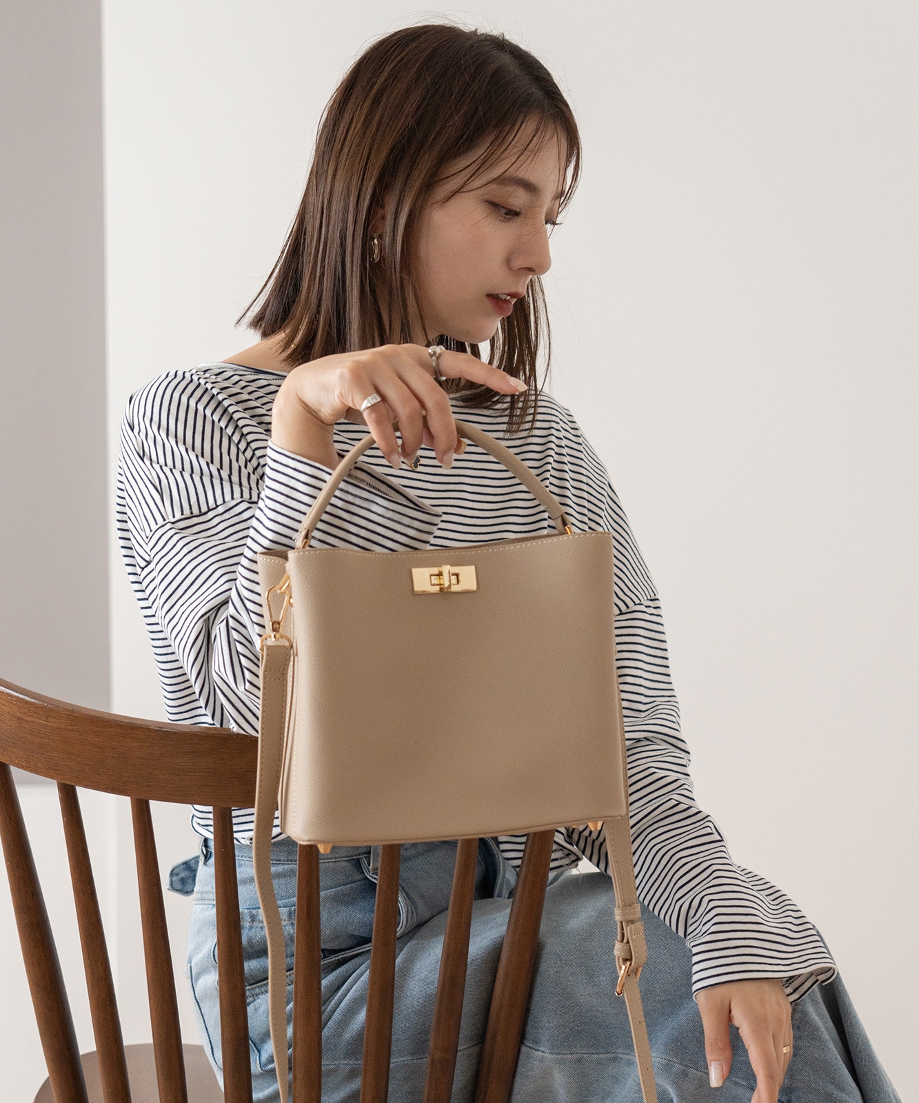 美品✨レディース2way ハンドバッグ ショルダーバッグ ハンドバッグ ショルダーバッグ 2WAY レディース 斜め掛け 軽い 軽量