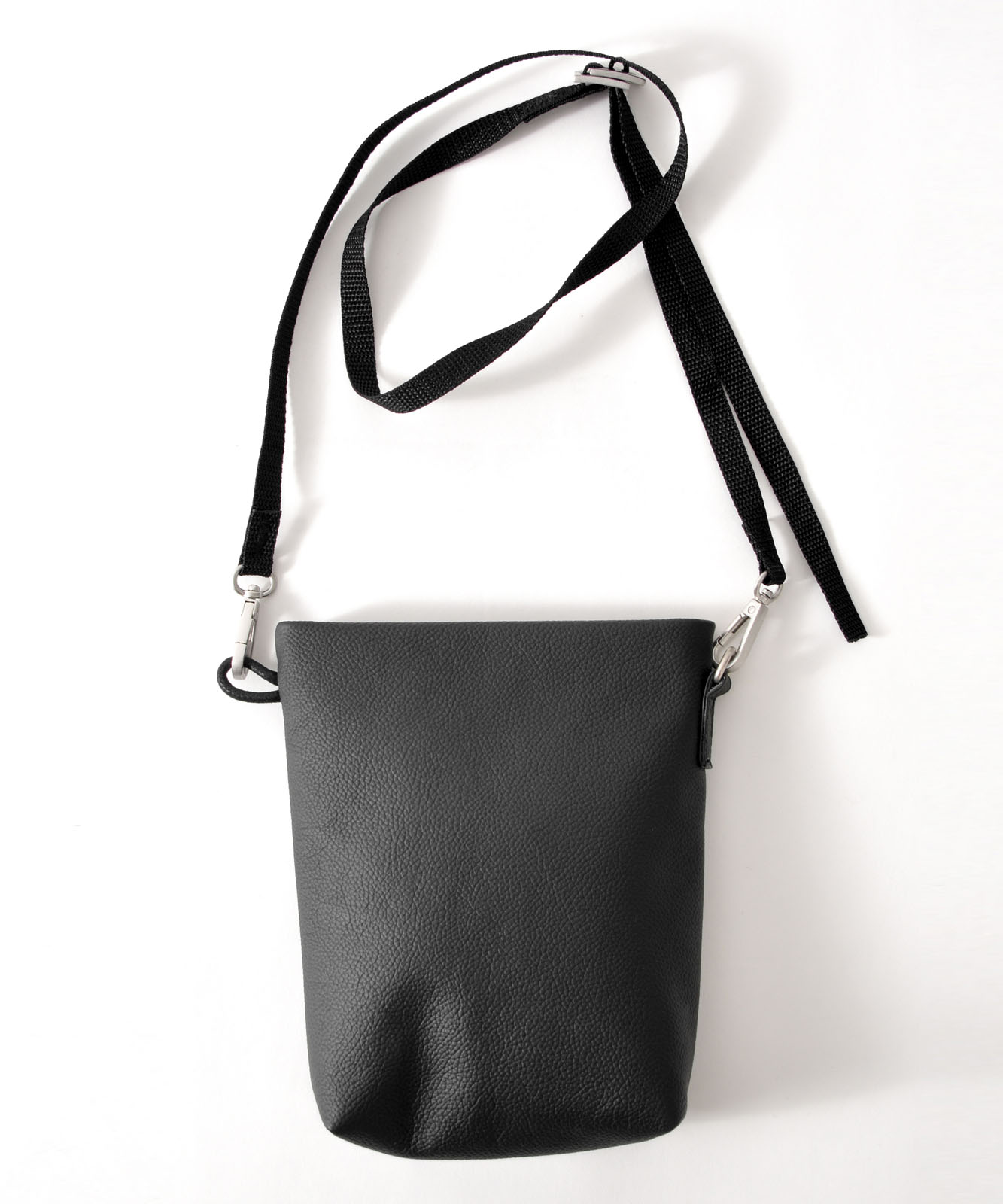 Rename 本革 縦型ミニショルダーバッグ