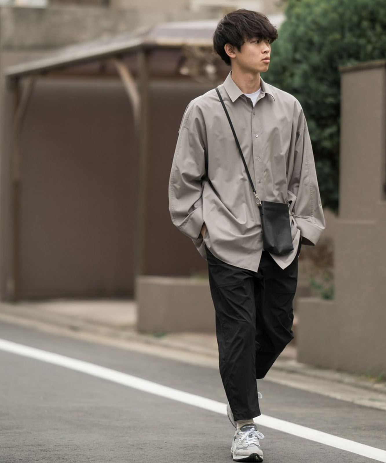 Rename 本革 縦型ミニショルダーバッグ
