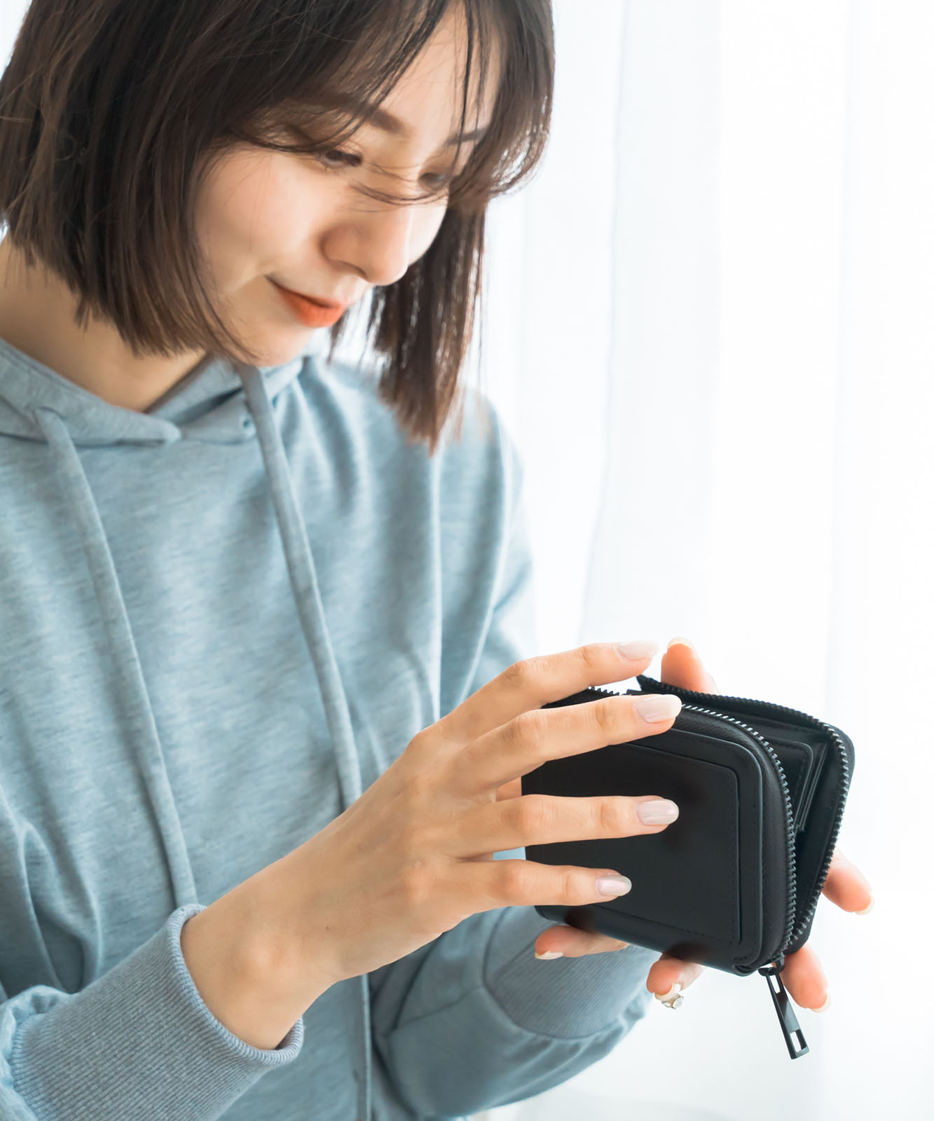 Rename グロッシーレザー モノクローム ウォレット