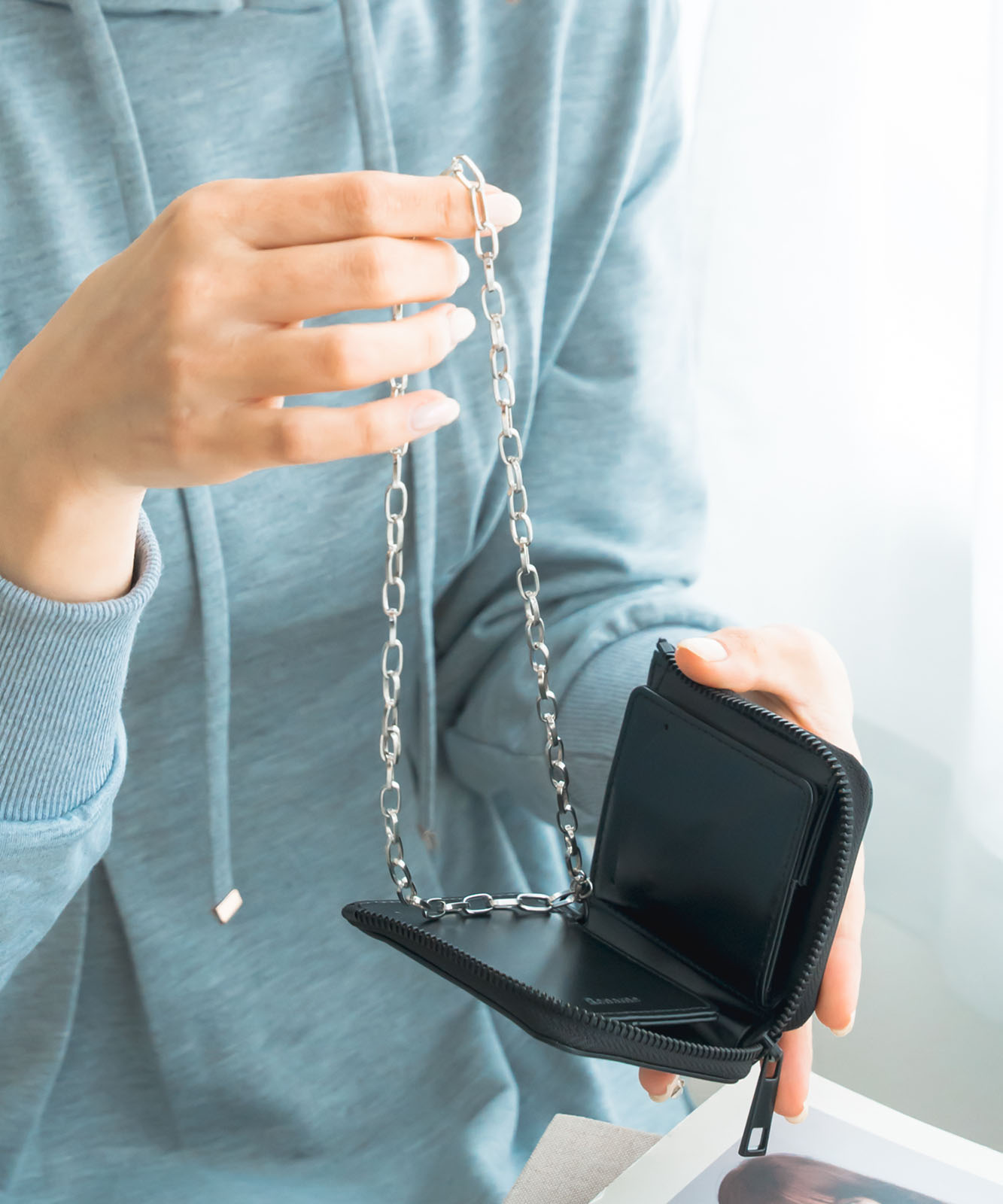 Rename グロッシーレザー モノクローム ウォレット