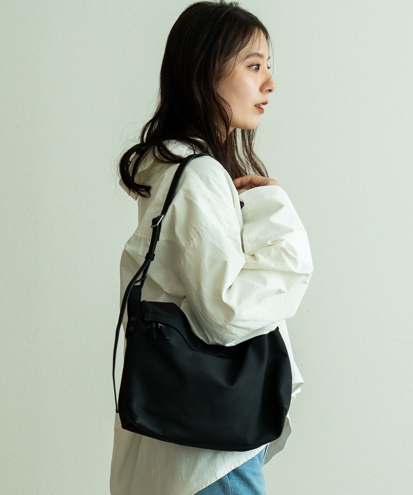 【 DEVICE 】 シャロウフラップ ショルダーバッグ 横長 斜めがけバッグ 合皮 フェイクレザー 軽量 大人カジュアル ヴィンテージライク トレンドバッグ メンズ レディース ユニセックス DSG25138