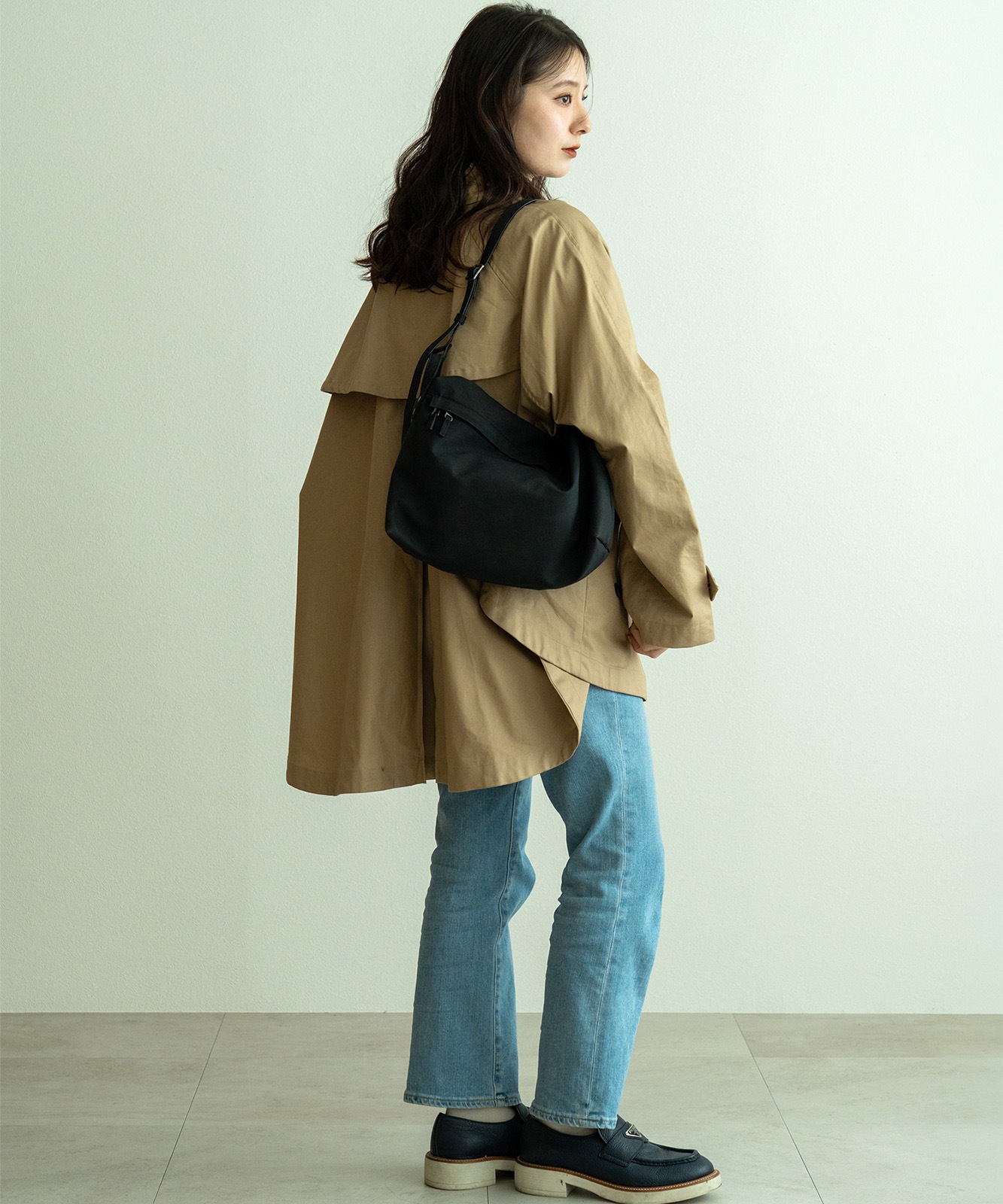 【 DEVICE 】 シャロウフラップ ショルダーバッグ 横長 斜めがけバッグ 合皮 フェイクレザー 軽量 大人カジュアル ヴィンテージライク トレンドバッグ メンズ レディース ユニセックス DSG25138