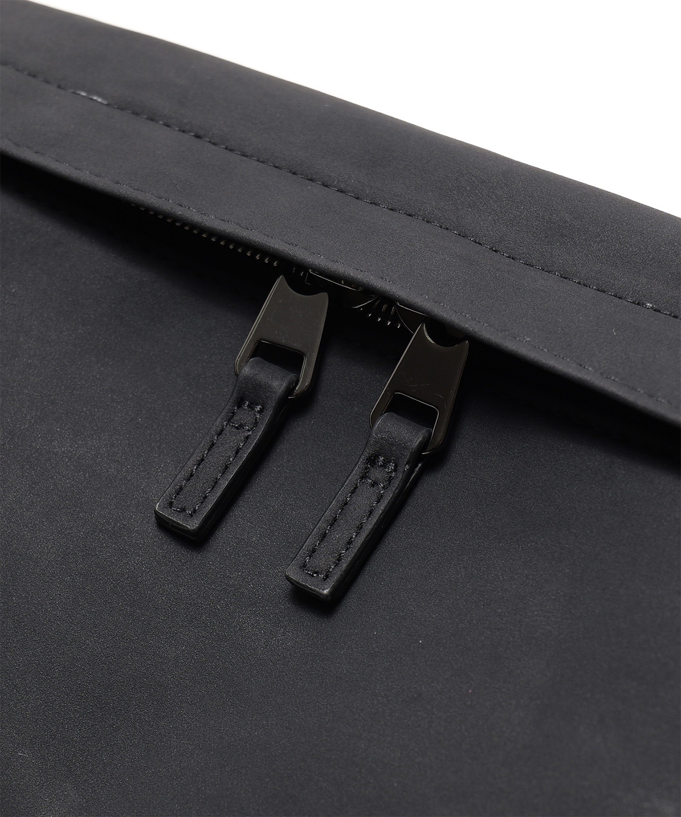 【 DEVICE 】 シャロウフラップ ショルダーバッグ 横長 斜めがけバッグ 合皮 フェイクレザー 軽量 大人カジュアル ヴィンテージライク トレンドバッグ メンズ レディース ユニセックス DSG25138