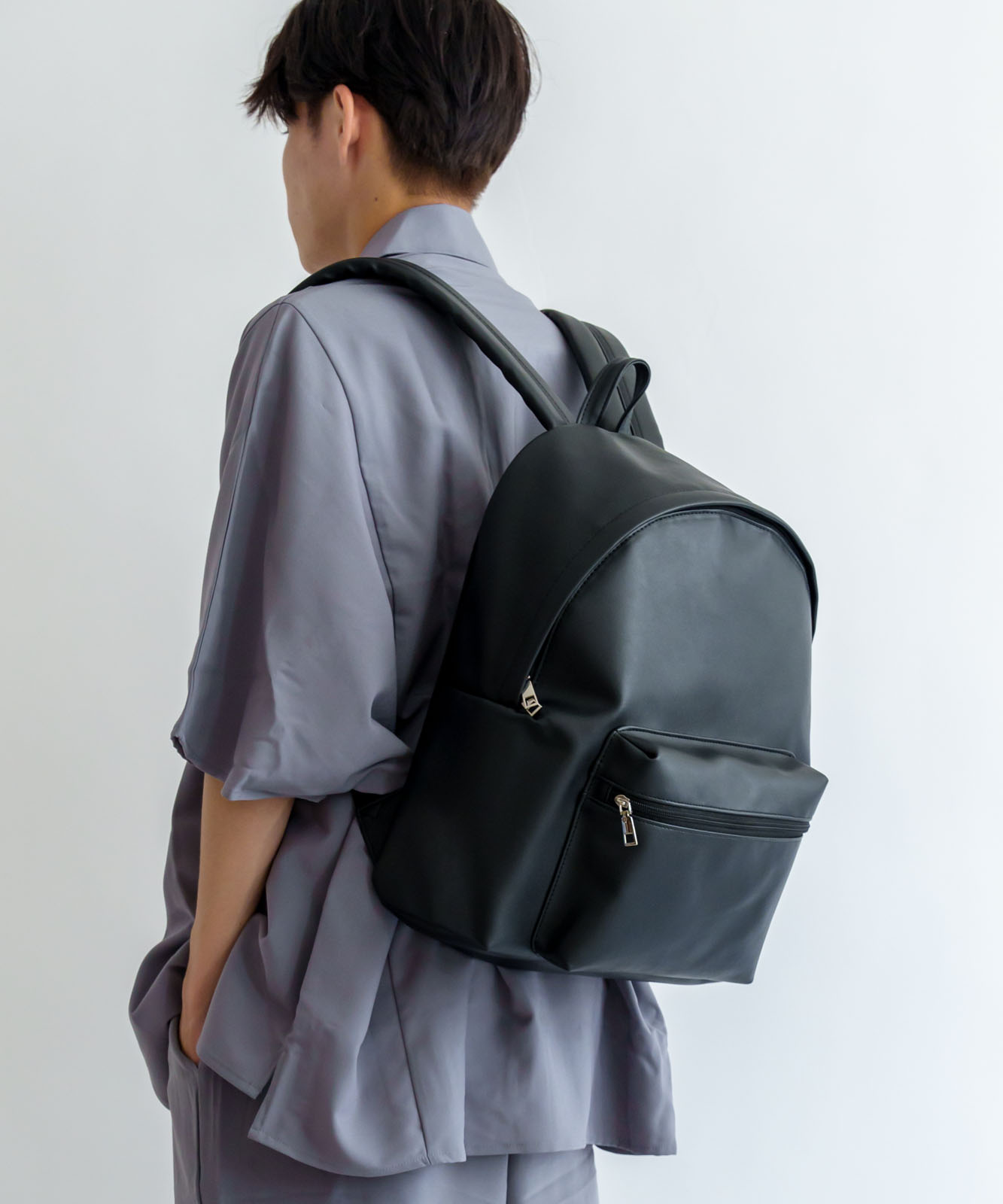 リュック　ブラック　新品　フォロー割 レザーミニリュック ブラック – HushTug