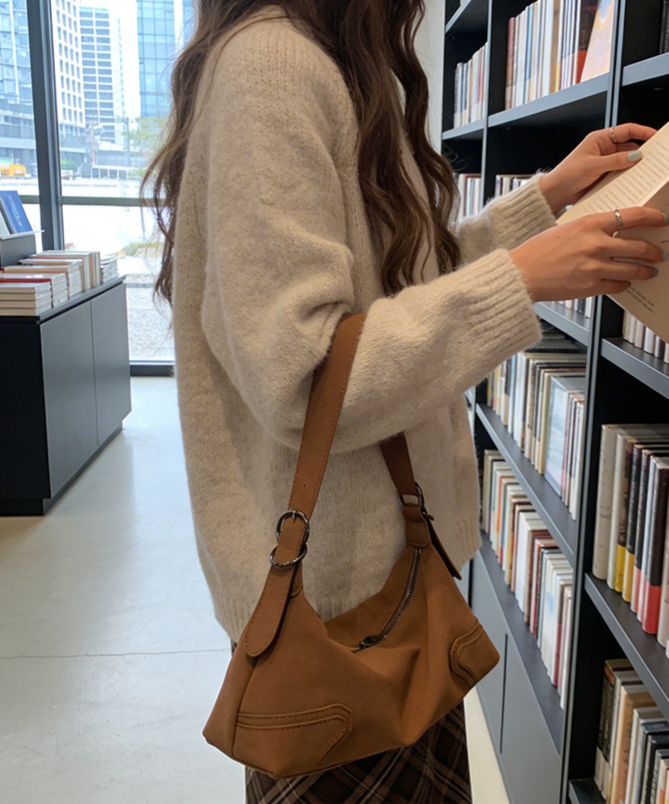 【 DEVICE select 】 フェイクスウェード ショルダーバッグ 韓国ファッション 2way 肩掛け 斜めがけ ワンショルダー レディース 抜け感 TA1561B