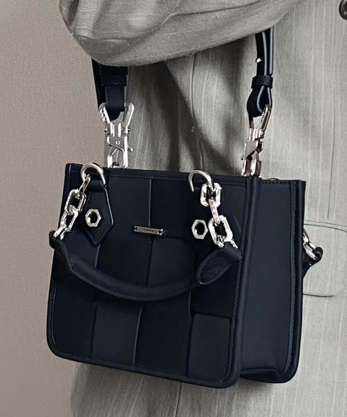 【 DEVICE select 】 ショルダーバッグ レディース 斜めがけ 2way ハンドバッグ チェーン 編み込み メッシュ 韓国 ファッション きれいめ 黒 TA1400B