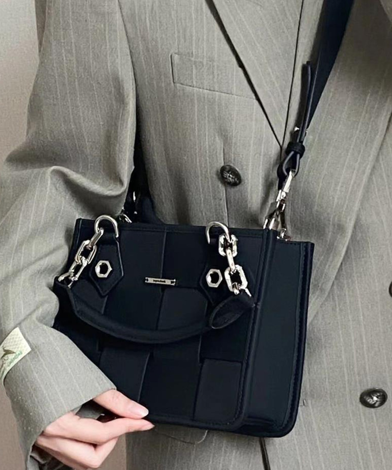 【 DEVICE select 】 ショルダーバッグ レディース 斜めがけ 2way ハンドバッグ チェーン 編み込み メッシュ 韓国 ファッション きれいめ 黒 TA1400B