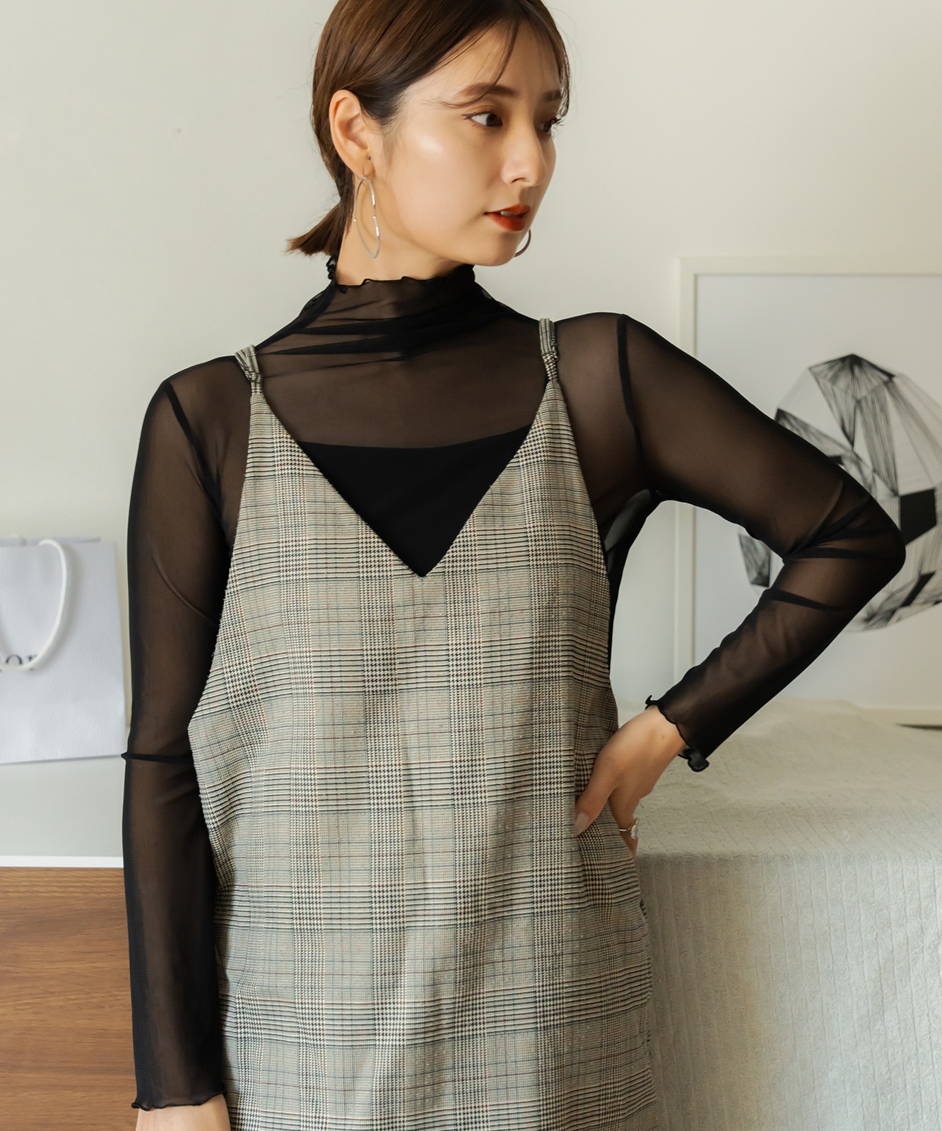 無地シアートップス