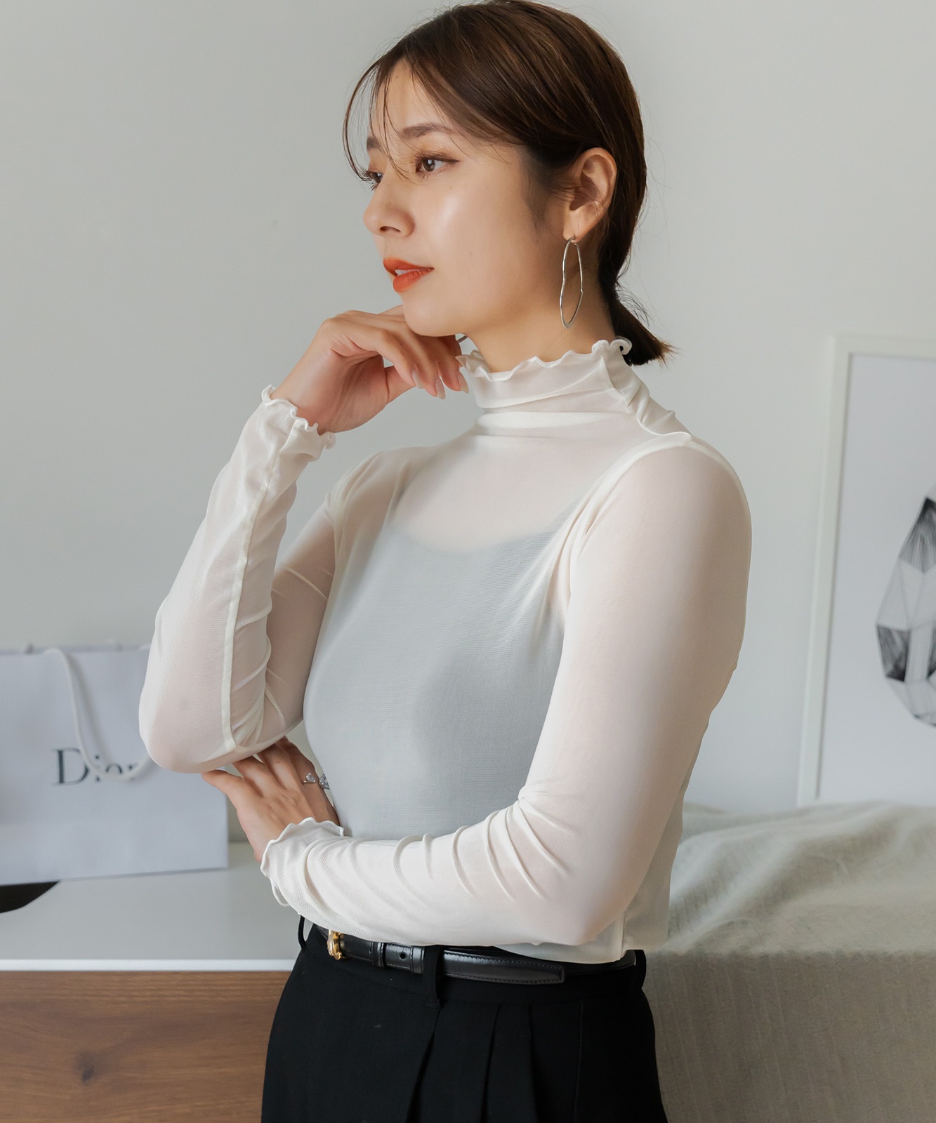 無地シアートップス