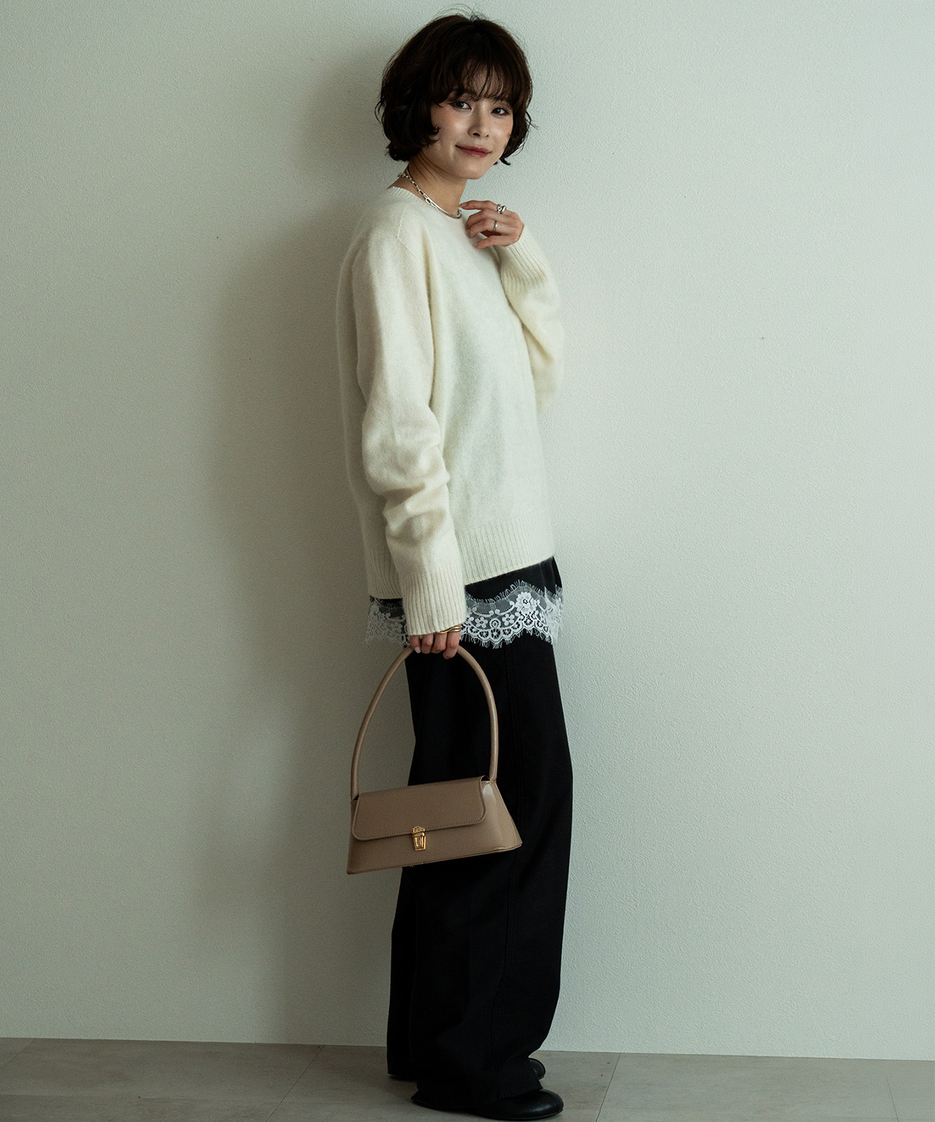 【 DEVICE select 】 ハンドバッグ レディース 横長 ワンハンドル 小さめ 黒 自立 ミニマル ボックスバッグ フォーマル 結婚式 入学式 2WAY ショルダー ZHG26020